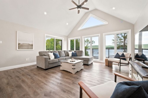 Salon - 219 Ch. Tripp, Sheenboro, QC - Indoor Photo Showing Living Room