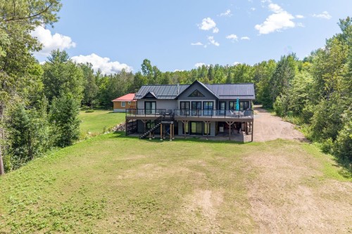 Bord de l'eau - 219 Ch. Tripp, Sheenboro, QC - Outdoor With Deck Patio Veranda