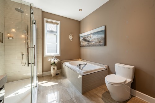 Salle de bains - 1813 Rue De Beaulac, Chambly, QC - Indoor Photo Showing Bathroom