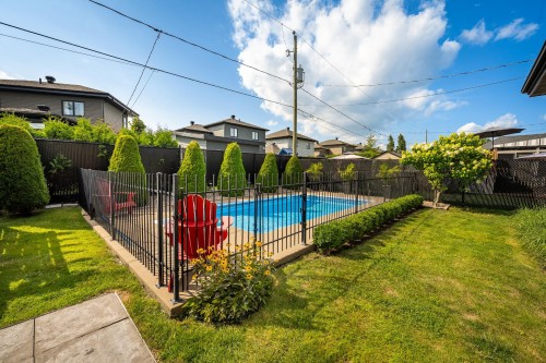 Cour - 1813 Rue De Beaulac, Chambly, QC - Outdoor With In Ground Pool
