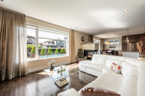 Salon - 1813 Rue De Beaulac, Chambly, QC - Indoor Photo Showing Living Room