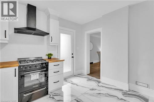 10 Gordon Street, Hamilton, ON - Indoor