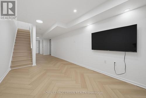 BASEMENT - 153 CRAVEN ROAD , Toronto, Ontario M4L 2Z4 5