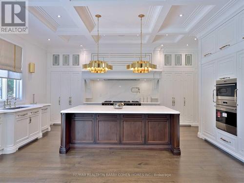 39 Arjay Crescent, Toronto, ON - Indoor Photo Showing Kitchen With Upgraded Kitchen