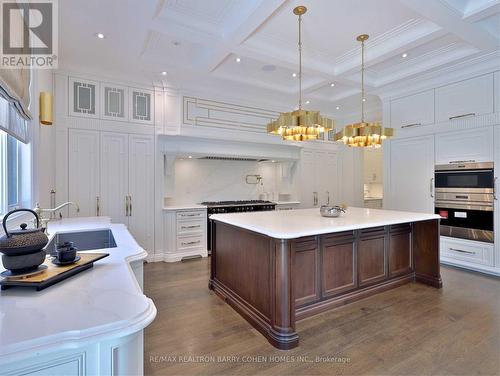 39 Arjay Crescent, Toronto, ON - Indoor Photo Showing Kitchen With Upgraded Kitchen