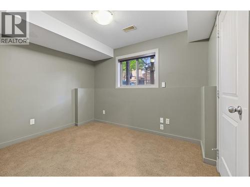 146 Mccurdy Road Unit# 2, Kelowna, BC - Indoor Photo Showing Other Room