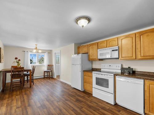 415 North Market Street, Summerside, PE - Indoor Photo Showing Kitchen