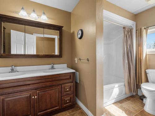 415 North Market Street, Summerside, PE - Indoor Photo Showing Bathroom
