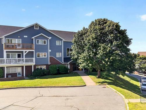 102 126 Farnham Gate Road  Halifax, NS B3M 3Z9
