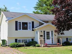 46 Northridge Parkway  Charlottetown, PE C1C 1A4