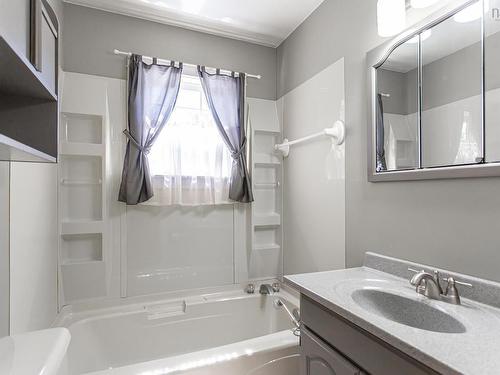 480 Main Street, Middleton, NS - Indoor Photo Showing Bathroom