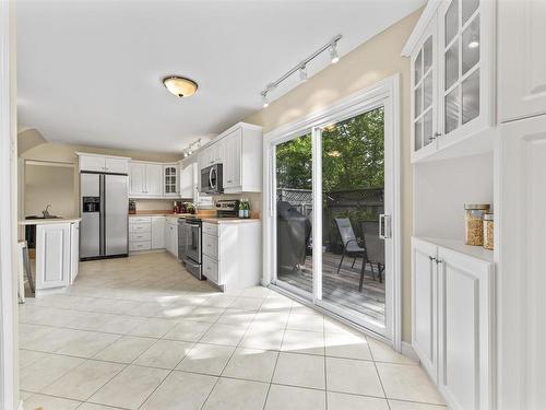 8 Fox Glove Lane, Halifax, NS - Indoor Photo Showing Kitchen