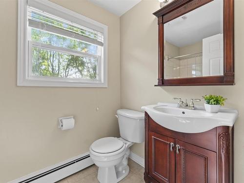 8 Fox Glove Lane, Halifax, NS - Indoor Photo Showing Bathroom