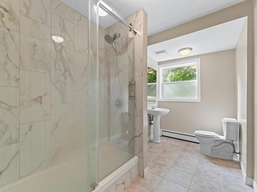 8 Fox Glove Lane, Halifax, NS - Indoor Photo Showing Bathroom
