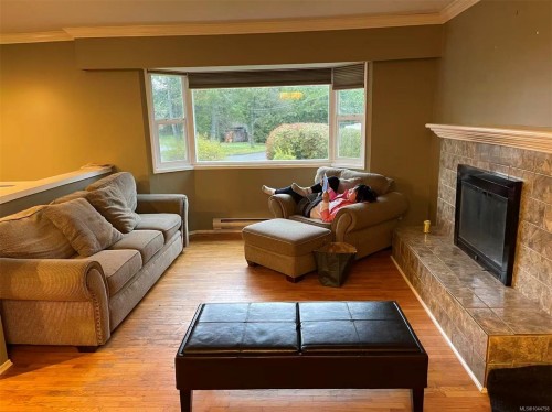 966 Haslam Ave, Langford, BC 
