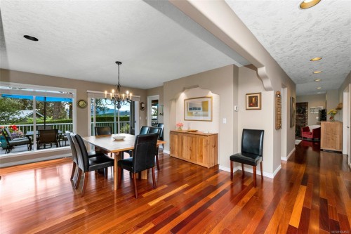 949 Pacific Pl, Duncan, BC 
