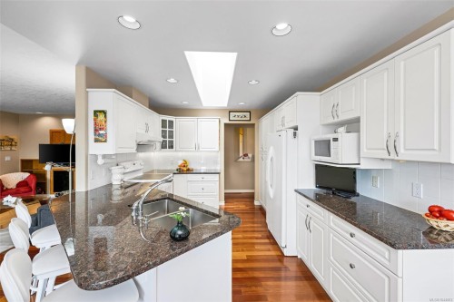 949 Pacific Pl, Duncan, BC 