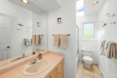 949 Pacific Pl, Duncan, BC 