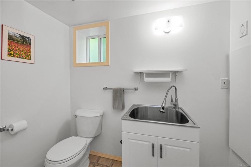 949 Pacific Pl, Duncan, BC 