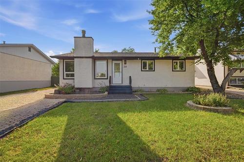 39 Madrill Cl, Winnipeg, MB - Outdoor