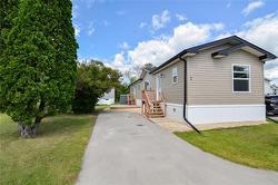2-480 Augier AVE  Winnipeg, MB R3K 1S5
