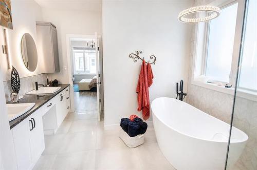 23 Amherst Dr, Pinawa, MB - Indoor Photo Showing Bathroom