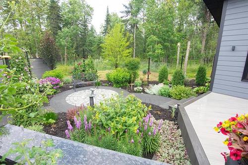 23 Amherst Dr, Pinawa, MB - Outdoor