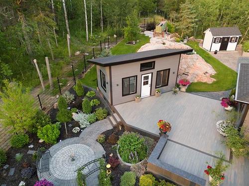 23 Amherst Dr, Pinawa, MB - Outdoor