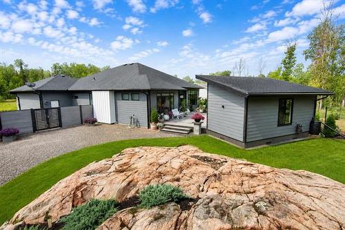 23 Amherst Dr, Pinawa, MB - Outdoor
