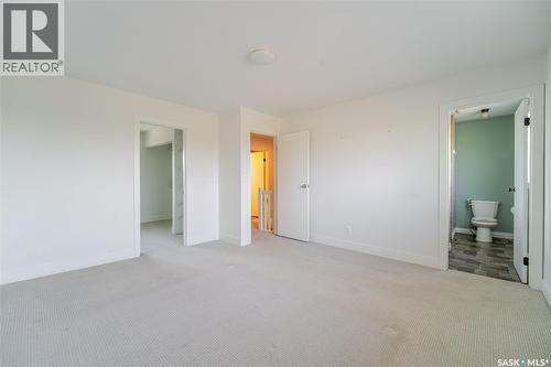 1287 Simcoe Street, Moose Jaw, SK - Indoor