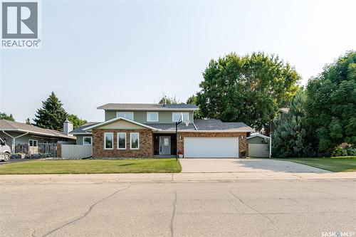 1287 Simcoe Street, Moose Jaw, SK - Outdoor