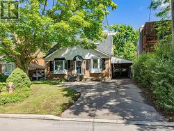 32 GRANLEA ROAD Toronto, ON M2N 2Z5