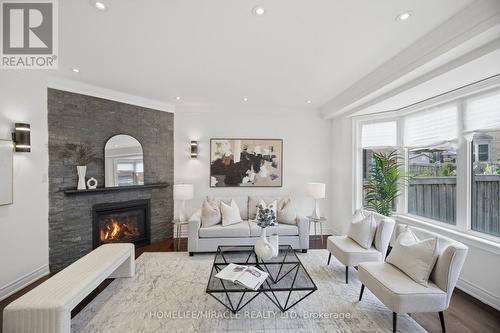 28 KINCARDINE STREET  Vaughan, ON L4H 4H7