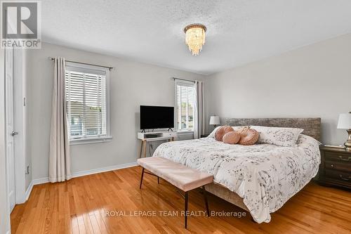 Primary bdrm with deep walk-in closet and Ensuite - 4121 Wolfe Point Way, Ottawa, ON - Indoor Photo Showing Bedroom