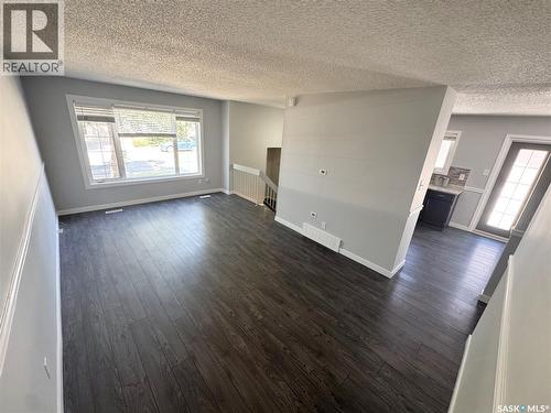 2907 Jenkins Drive E, Regina, SK - Indoor Photo Showing Other Room