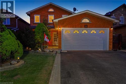 8 COCHRANE Avenue  Brampton, ON L6Z 4J4