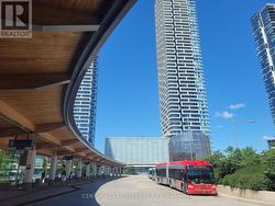 4910 - 950 PORTAGE PARKWAY Vaughan, ON L4K 0J7