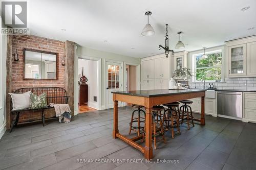 5515 Blind Line, Burlington, ON - Indoor