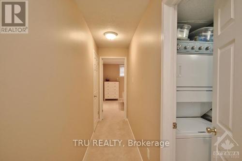 835 Longfields Drive, Ottawa, ON - Indoor Photo Showing Laundry Room