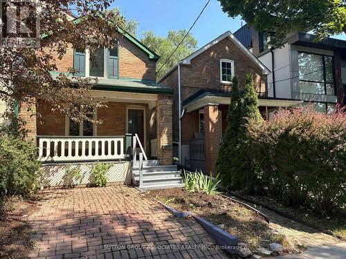 315 WYCHWOOD AVENUE  Toronto, ON M6C 2T6