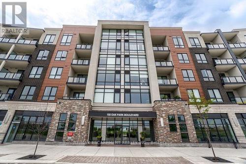 220 - 150 OAK PARK BOULEVARD  Oakville, ON L6H 3P2