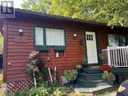 195 LAKELAND CRESCENT Richmond Hill, ON L4E 3A4