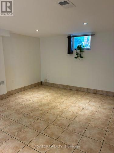 1470 Fisher Avenue, Burlington, ON - Indoor Photo Showing Other Room