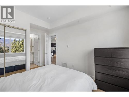 985 Academy Way Unit# 104, Kelowna, BC - Indoor Photo Showing Bedroom