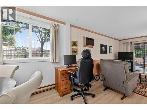1229 Bernard Avenue Unit# 102, Kelowna, BC - Indoor