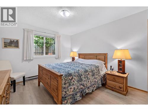 1229 Bernard Avenue Unit# 102, Kelowna, BC - Indoor Photo Showing Bedroom