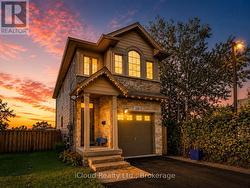 235 MEAD AVENUE  Hamilton, ON L8H 3V6