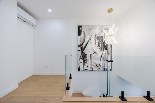 Hall d'entrée/Vestibule - 9935 Rue Riverin, Brossard, QC - Indoor Photo Showing Other Room