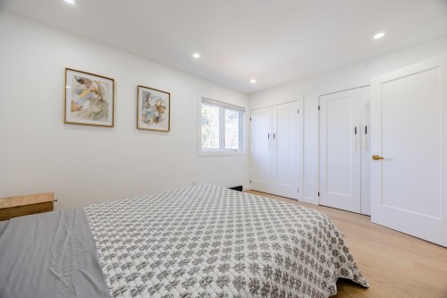 Chambre à coucher - 9935 Rue Riverin, Brossard, QC - Indoor Photo Showing Bedroom