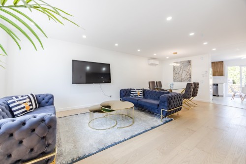 Salon - 9935 Rue Riverin, Brossard, QC - Indoor Photo Showing Living Room